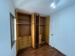 Image 18 - 928777