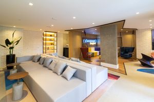 Image 21 - 928835