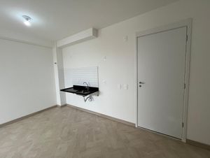 Image 4 - 928837
