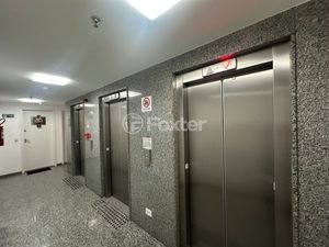 Image 14 - 928884