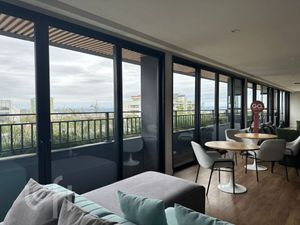 Image 18 - 928896
