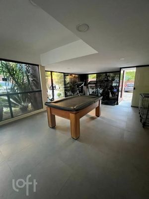 Image 13 - 928905