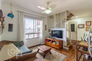 Image 38 - 928911
