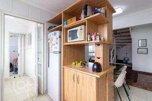 Image 9 - 928911