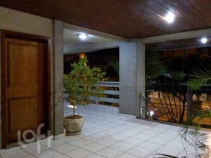Image 14 - 928931