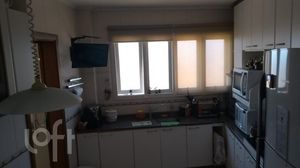 Image 4 - 928938