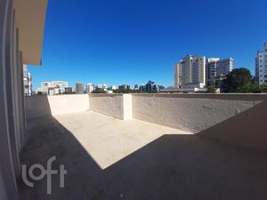 Image 1 - 928939