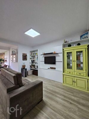 Image 6 - 928943