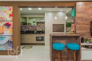 Image 11 - 928945