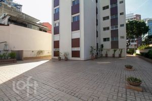 Image 22 - 928955