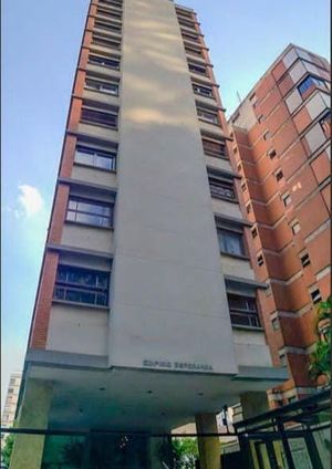 Image 22 - 928962