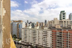 Image 18 - 928965