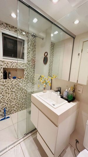 Image 19 - 928967