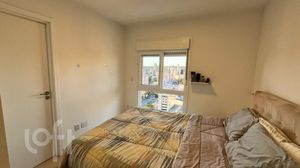 Image 3 - 928995