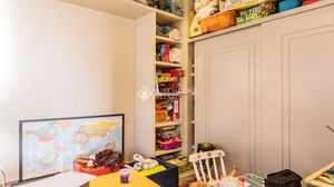 Image 35 - 929004