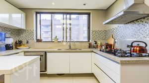Image 36 - 929004