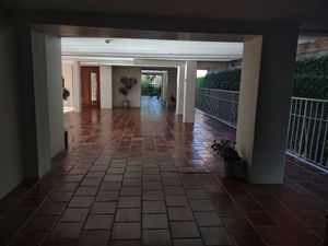 Image 13 - 929029