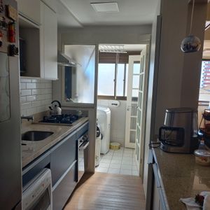 Image 5 - 929067