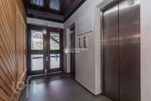 Image 1 - 929068
