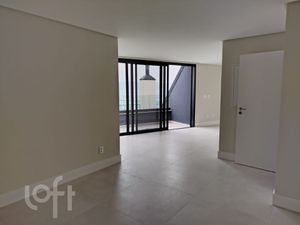 Image 4 - 929215