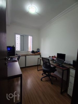 Image 20 - 929233