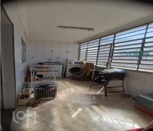 Image 3 - 929240