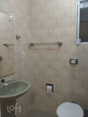 Image 9 - 929242