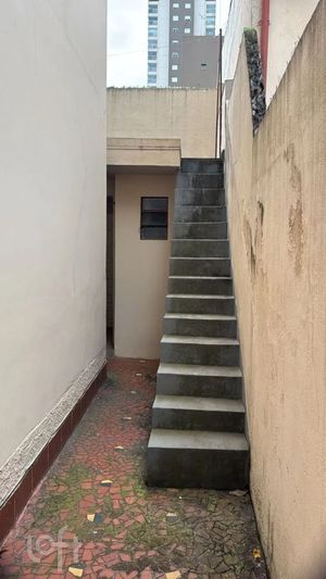 Image 8 - 929250
