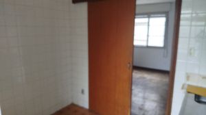 Image 7 - 929251