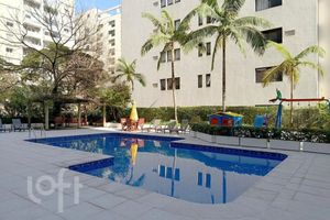 Image 39 - 929280