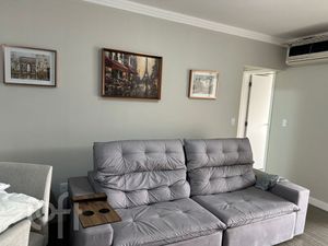 Image 13 - 929303
