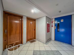 Image 25 - 929308