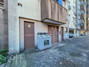 Image 38 - 929308