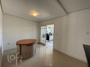 Image 8 - 929322