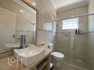 Image 17 - 929322