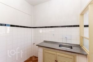 Image 14 - 929326