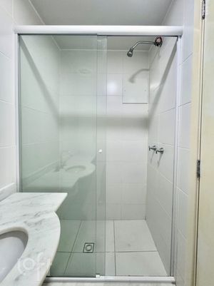 Image 22 - 929327