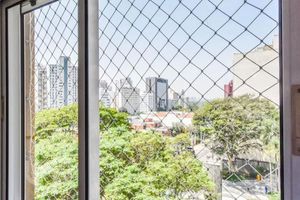 Image 9 - 929330