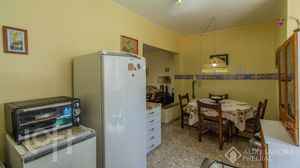 Image 7 - 929331