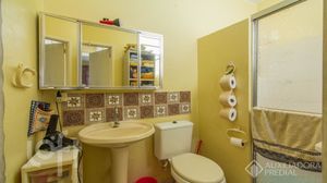 Image 12 - 929331
