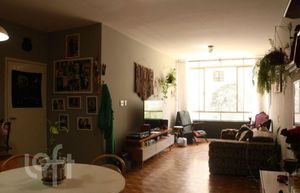 Image 14 - 929338