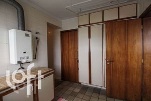 Image 33 - 929340