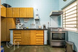 Image 10 - 929344