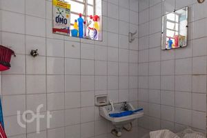 Image 30 - 929344