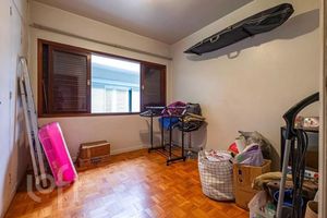 Image 15 - 929344