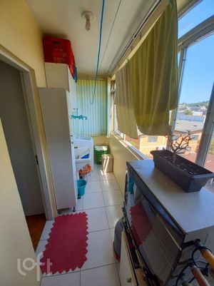Image 12 - 929346