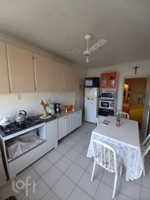 Image 2 - 929346