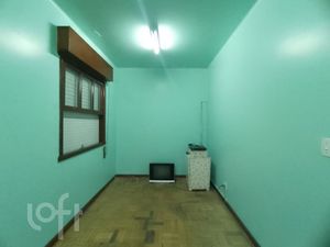Image 11 - 929350
