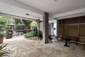 Image 45 - 929351