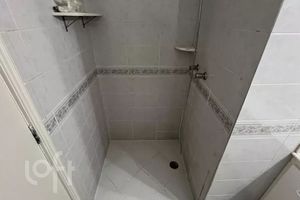 Image 38 - 929351